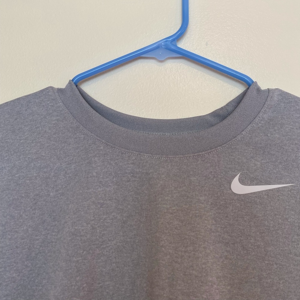 Grey Nike dri-fit tee